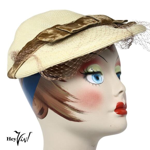 Vintage 50s Arnold Constable Platter Hat Tan Straw w Velvet Ribbon - Hey Viv - Picture 1 of 8